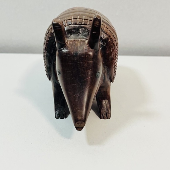Vintage Hand-Carved Wooden Armadillo Figure Ironwood 10" Long Unique Rare Find - Picture 4 of 8